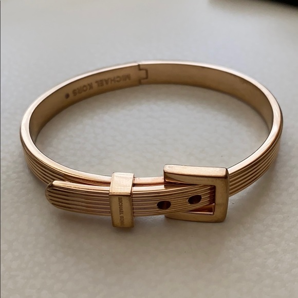 Michael Kors  Rose gold. Bracelets - Picture 4 of 8
